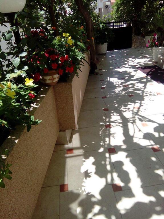 Apartments Gazi ウルツィニ エクステリア 写真
