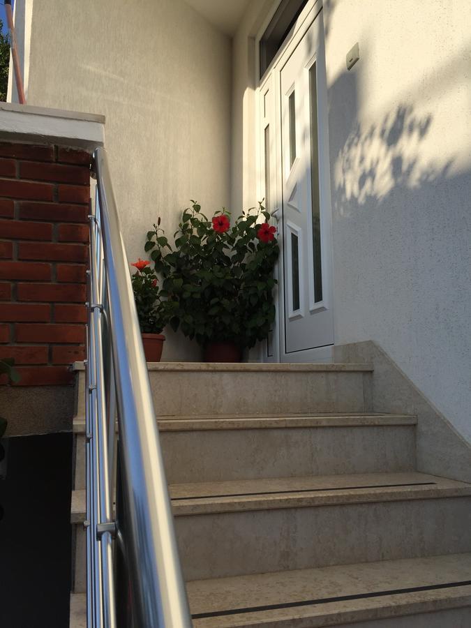 Apartments Gazi ウルツィニ エクステリア 写真